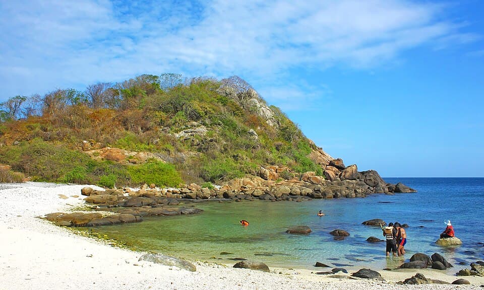 Pigeon Island, Sri Lanka